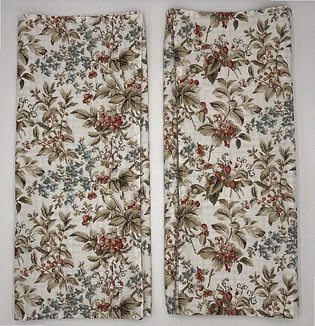 Laura Ashley Bramble Floral Set of 2 King Pillow Shams Beige Persimmon EUC Plaid