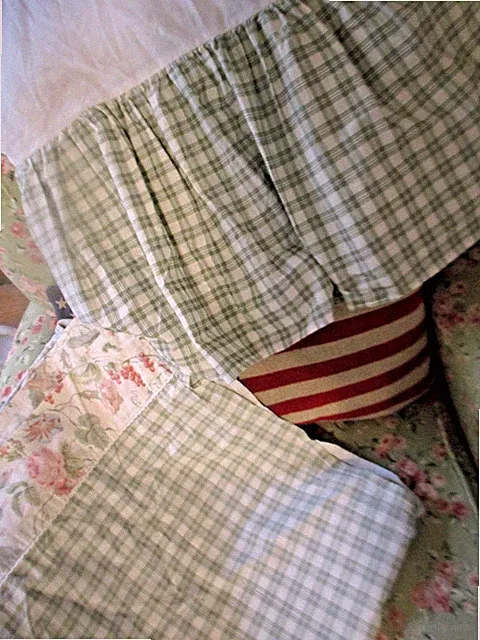 LAURA ASHLEY Twin Flat Bed Sheet Green Blue Plaid Floral & Dust Ruffle Bed Skirt