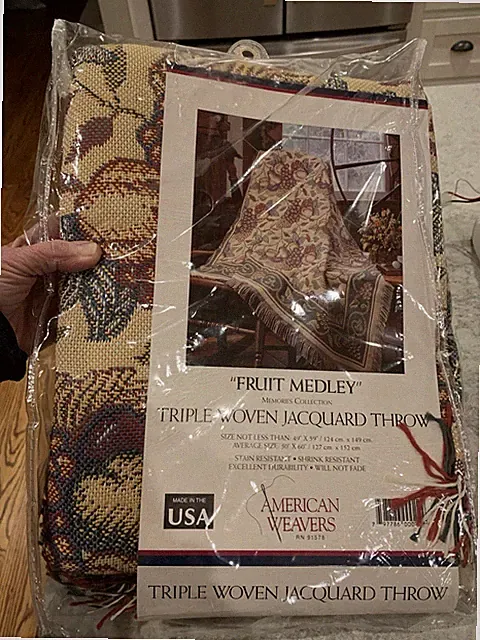 NEW! American Weavers Fruit Medley Woven Jacquard Throw Blanket 50 x 60 Made USA