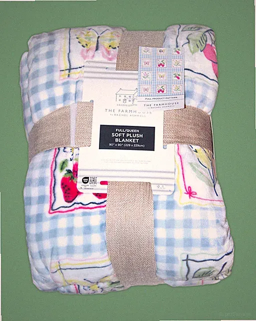 NWT Rachel Ashwell Farmhouse Floral Fruits Full/Queen Plush Throw Blanket 90x90"